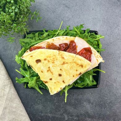 SMART Piadina con fesa di tacchino, stracchino e pomodorini semi dry