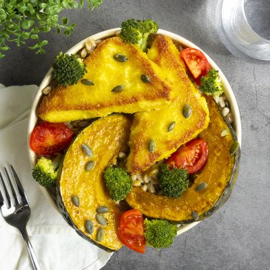 Primo sale impanato con farro bio, broccolo al vapore e zucca al forno
