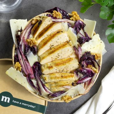 Tagliata di pollo con radicchio di Treviso al forno, scaglie di grana e riso basmati Bio