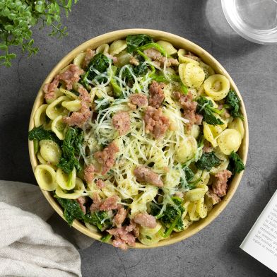 Orecchiette cime di rapa saltate con peperoncino, tastasal e provolone