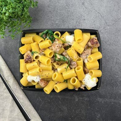 SMART Mezze maniche con stracchino, salsiccia e rucola