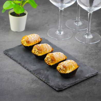 Cannoli mignon con crema pasticcera e al cioccolato e granella di nocciole 20 pz
